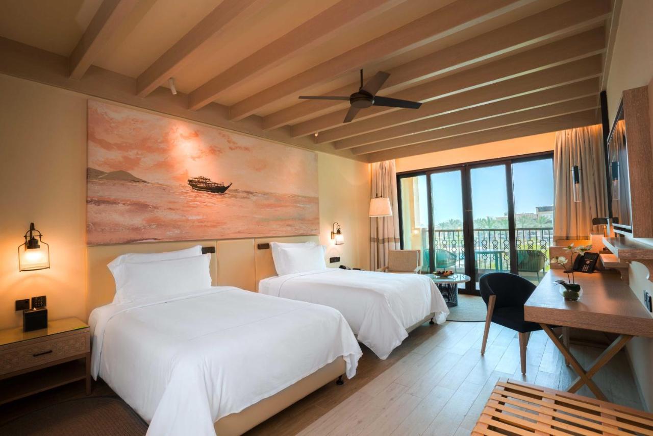 Saadiyat Rotana Resort And Villas Abu Dhabi Exterior photo Deluxe Room