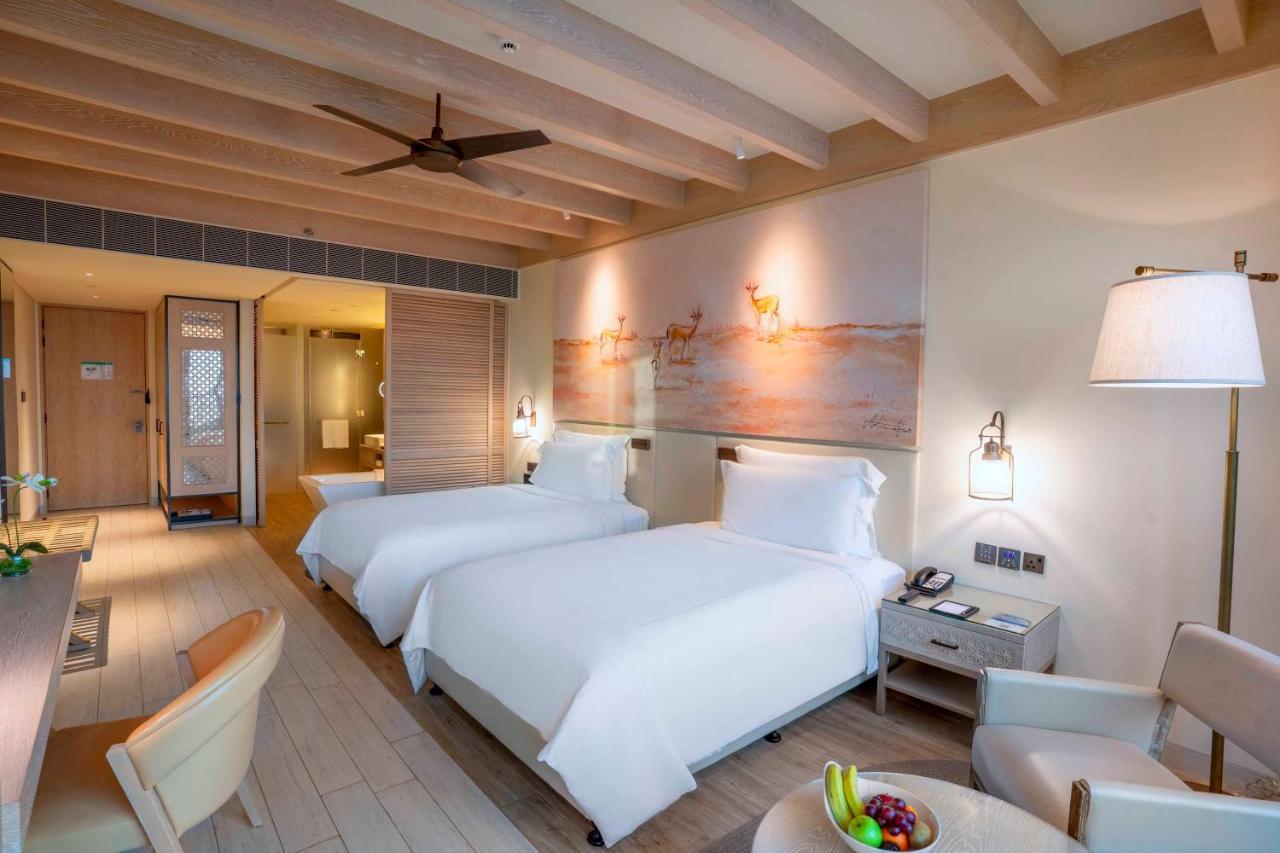 Saadiyat Rotana Resort And Villas Abu Dhabi Exterior photo Deluxe Ocean View Room