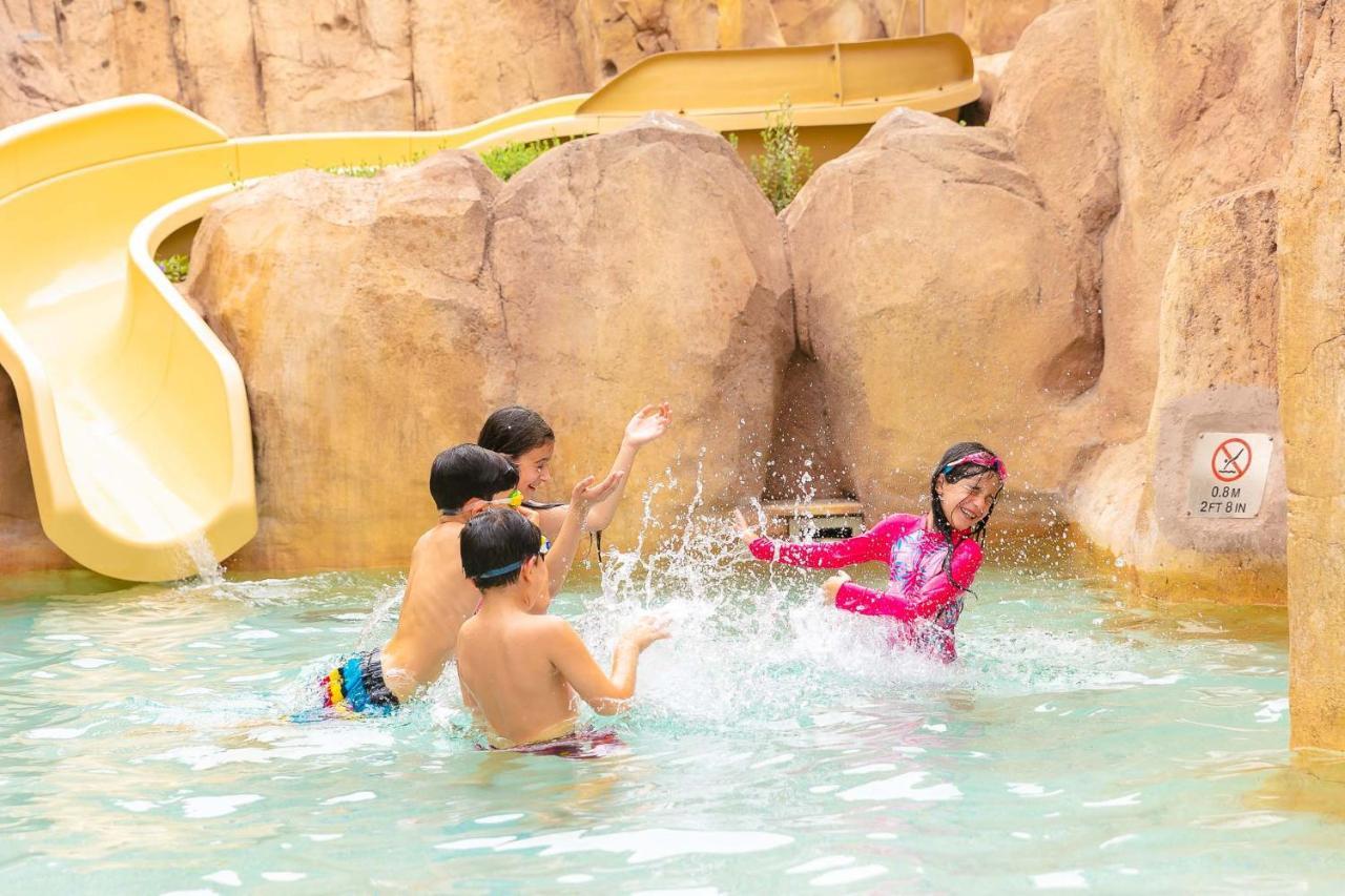 Saadiyat Rotana Resort And Villas Abu Dhabi Exterior photo Splash Island