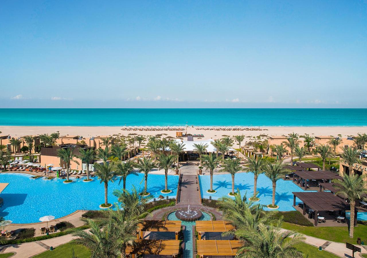Saadiyat Rotana Resort And Villas Abu Dhabi Exterior photo The beach at Jumeirah Beach Hotel